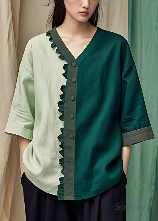 Französisches, schwärzlich-grünes Patchwork-Oberteil aus Baumwolle mit V-Ausschnitt und Knöpfen sowie Armbandärmeln