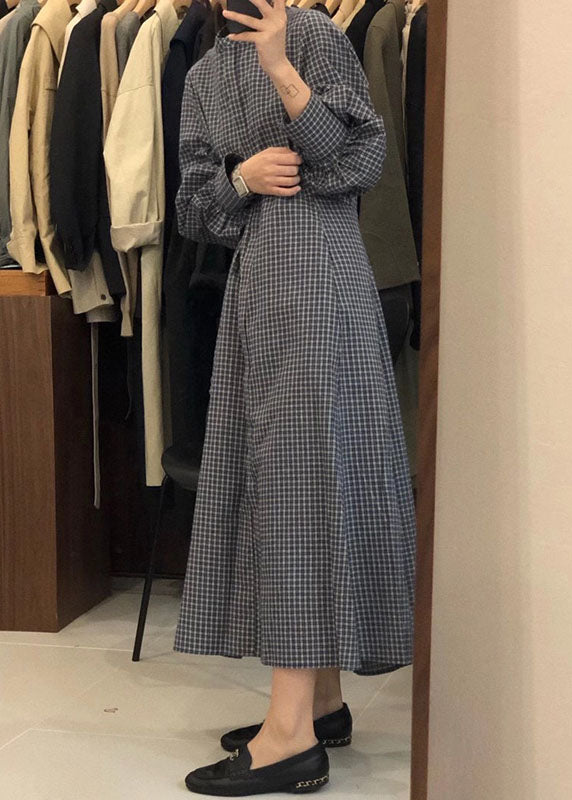 Französisches blaues kariertes Hemdkleid mit Puffärmeln