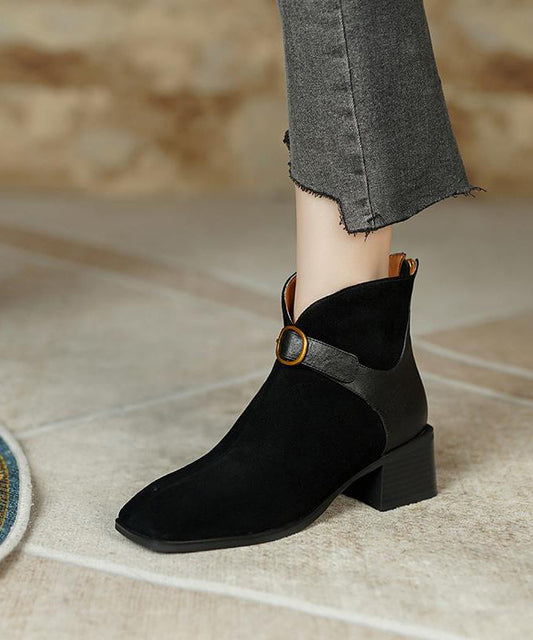 Französische braune Wildlederstiefel mit Zierstreifen