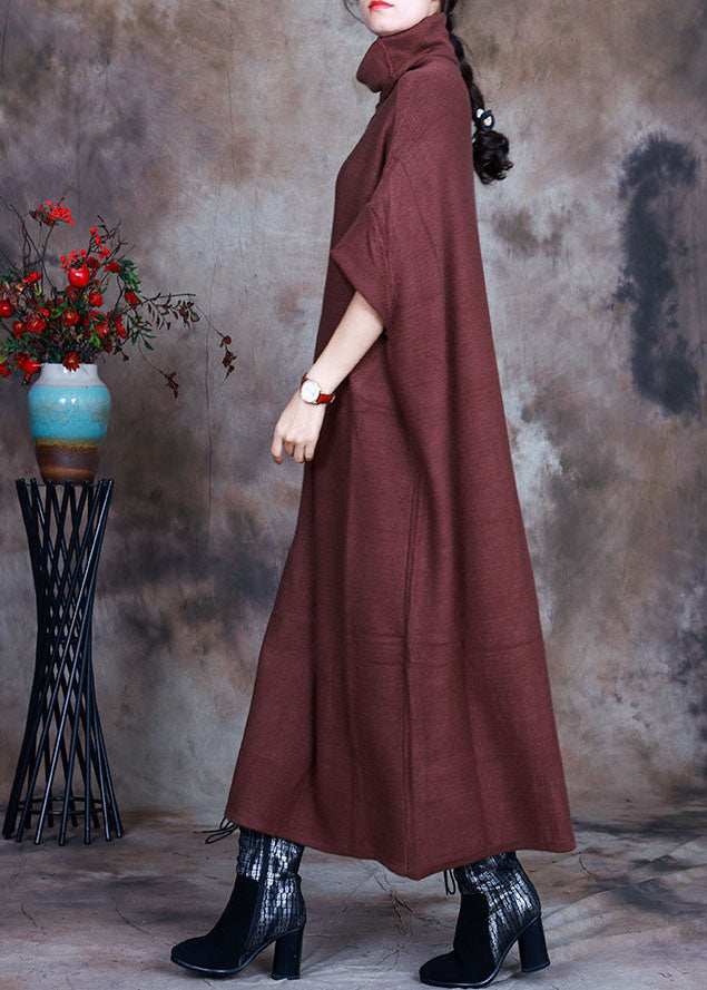 Französische Schokoladenrollkragen-Strickkleider Frühling