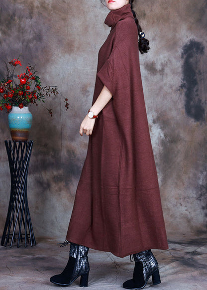 Französische Schokoladenrollkragen-Strickkleider Frühling