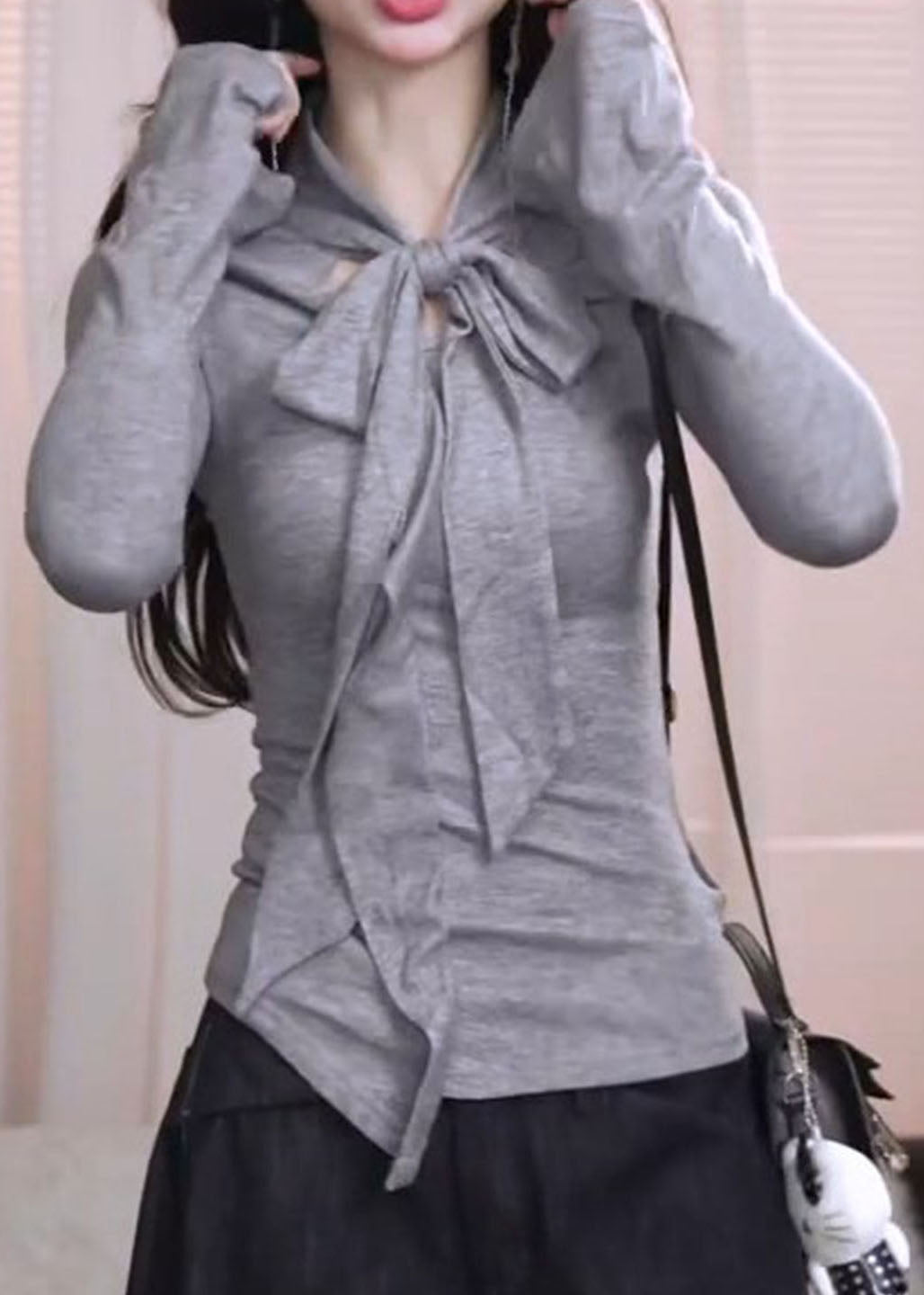 Französisch-graues Baumwollhemd mit Schleifen-Patchwork, Frühling