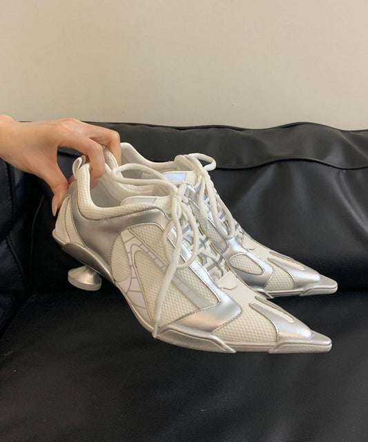 Französische Schnür-High Heels aus silbernem Kunstleder