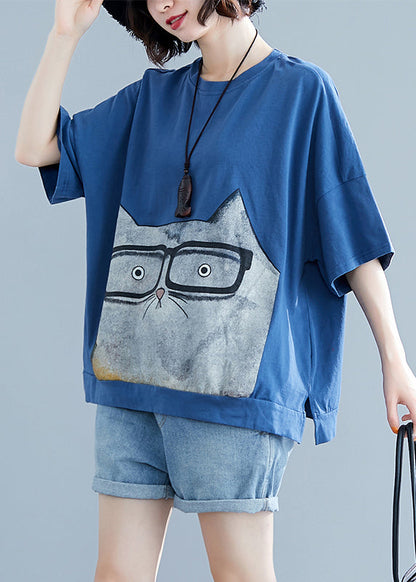 Französisches hellblaues Tanktop mit O-Ausschnitt und seitlich offener Figuraufdruck, kurze Ärmel