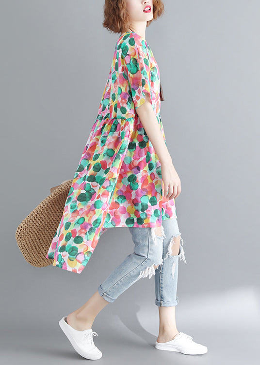 Französisches Kleid mit Rundhalsausschnitt, gerafftem Punktdruck und niedrigem, hohem Design und kurzen Ärmeln