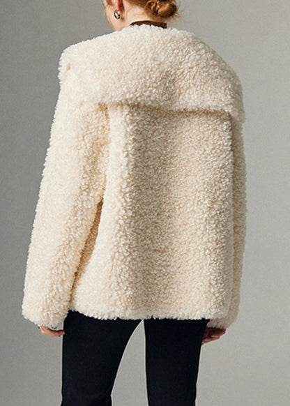 Abrigos de piel sintética acogedores con botones y cuello marinero blanco francés para invierno