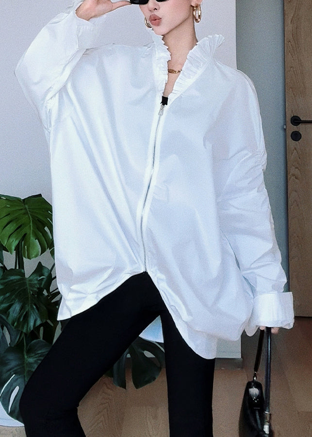 Französisches weißes Hemd mit Stehkragen, gerafftem Patchwork-Design, Reißverschluss und Fledermausärmeln