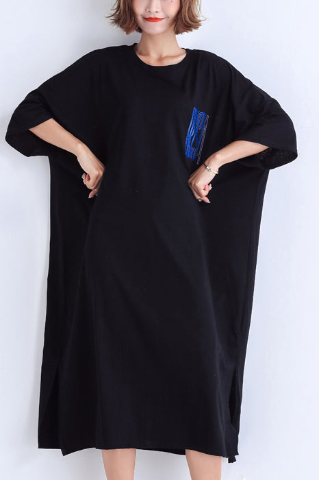 Französisches Leinen-Outfit mit seitlich offenem Rundhalsausschnitt und schwarzen Ärmeln aus dem 18. Jahrhundert, Alltagskleid, Sommer