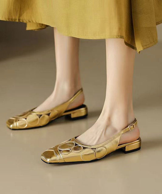 Gold Rindsleder Aushöhlen Walking Sandalen Stilvolle Spleißen