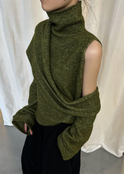 Suéter de punto liso asimétrico verde con cuello alto para invierno