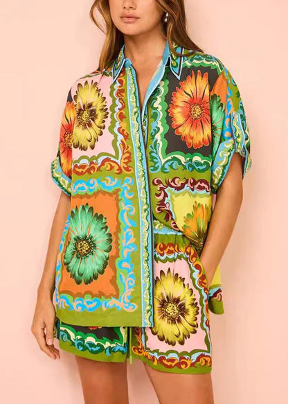 Green Shorts Printed With Chrysanthemum And Two Pieces Set Short Sleeve