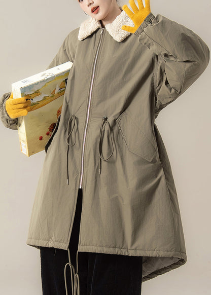 Parkas maxi lisas con cremallera y cordón verde con mangas farol