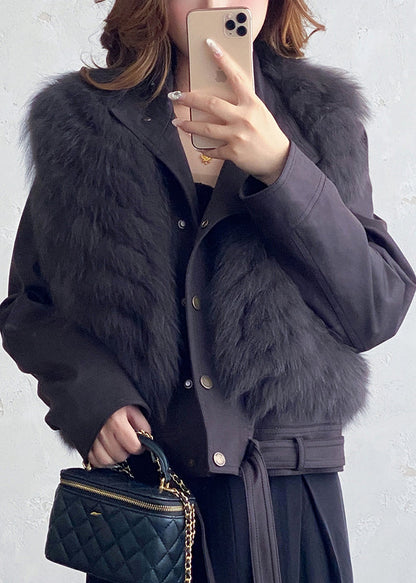 Ärmellose Weste aus grauem Patchwork-Leder und Pelz, ärmellos