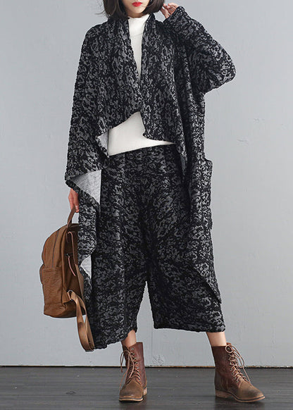 Grauer V-Ausschnitt, asymmetrischer Trenchcoat und Crop-Hose, zweiteiliges Set für den Herbst
