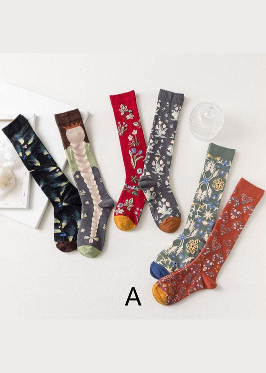 Handgemachte Wadensocken aus Baumwolle mit abstraktem Kunstdruck