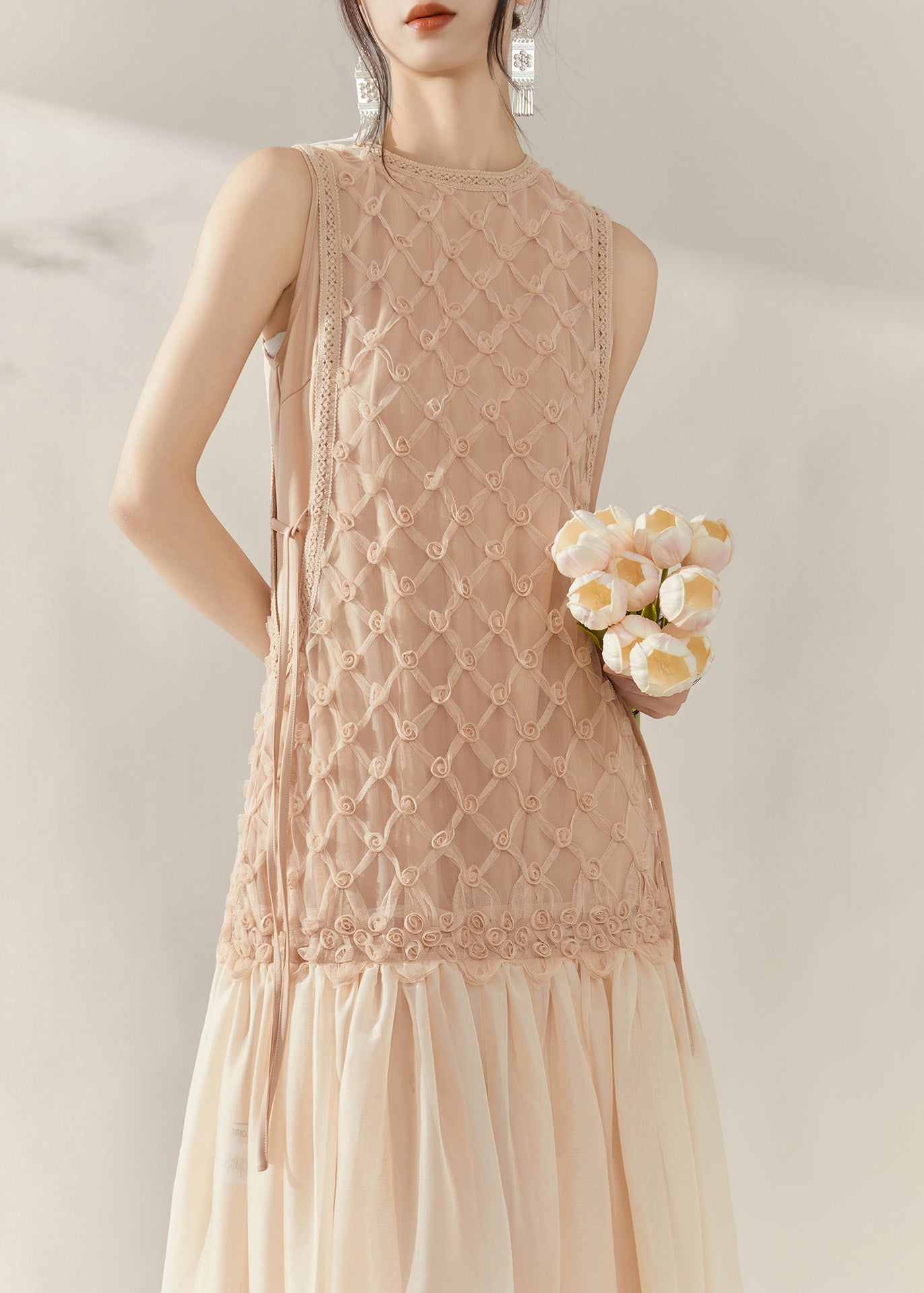 Handmade Champagne O-Neck Tie Waist Tulle Patchwork Long Dress Sleeveless