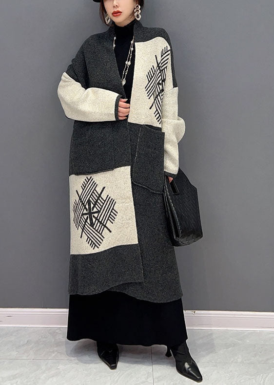 Handgemachte dunkelgraue übergroße Patchwork-Taschen Woll-Cardigans Frühling