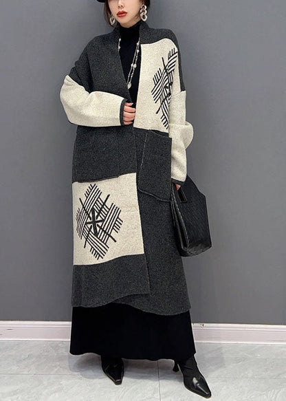 Handgemachte dunkelgraue übergroße Patchwork-Taschen Woll-Cardigans Frühling