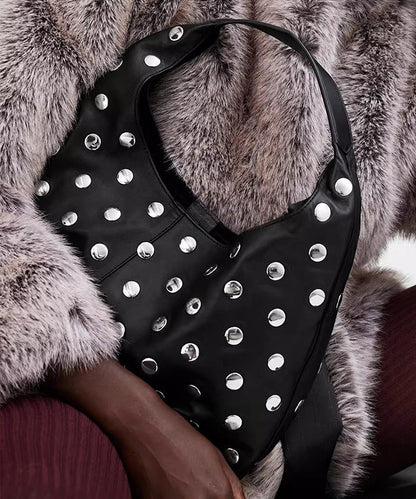 Bolso de mano de piel sintética con remaches negros, hecho a mano