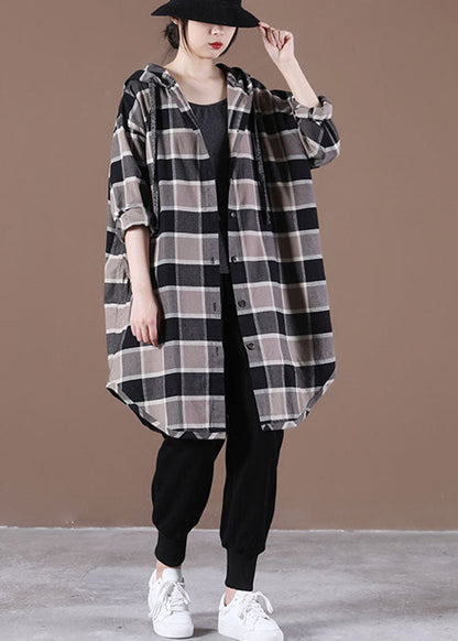 Handgemachtes Khaki Kariertes Kapuzen-Kordelzug-Knopf-Herbstshirt