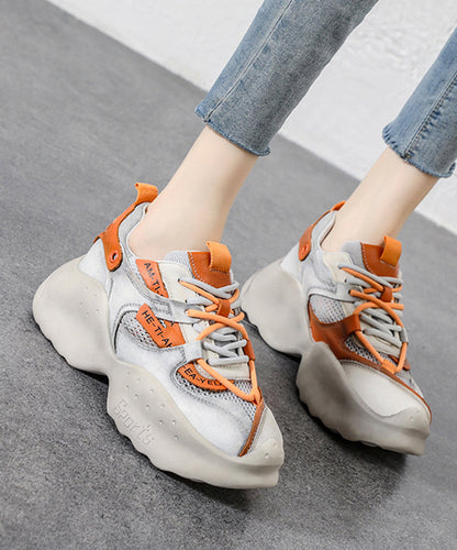 Handgemachte grüne Schnürschuhe aus Rindsleder mit hohem Keilabsatz