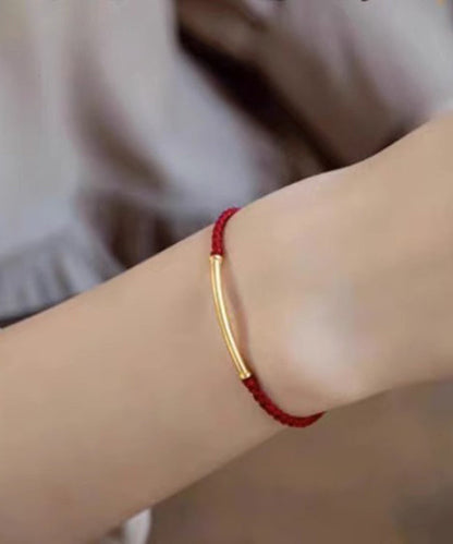 Pulsera de bambú tejida a mano en rojo