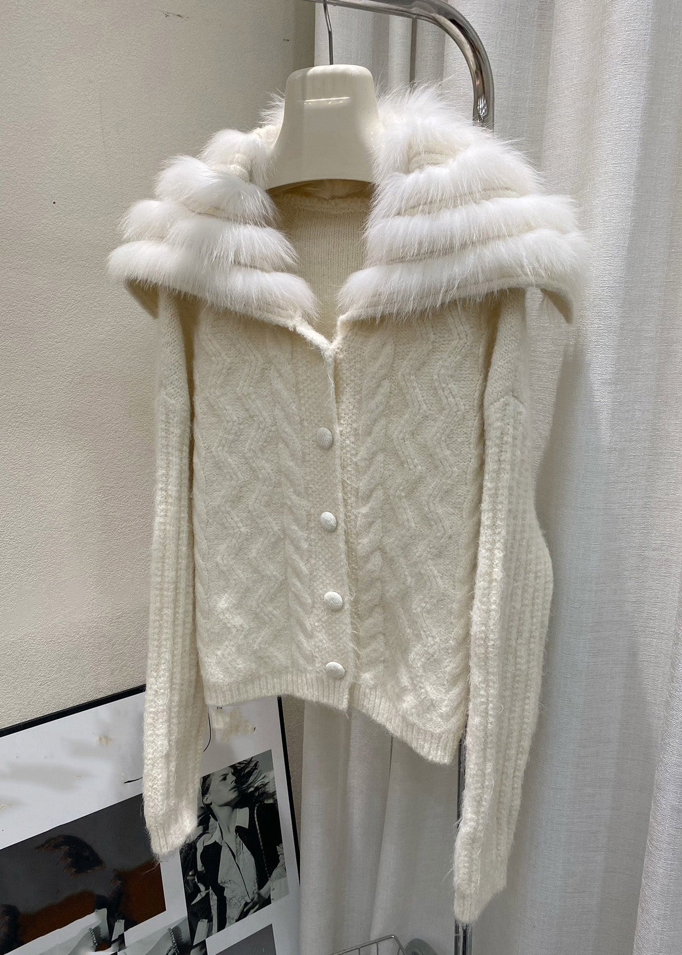 Italienische braune Strickjacke mit Matrosenkragen und Reißverschluss aus Baumwolle für den Winter