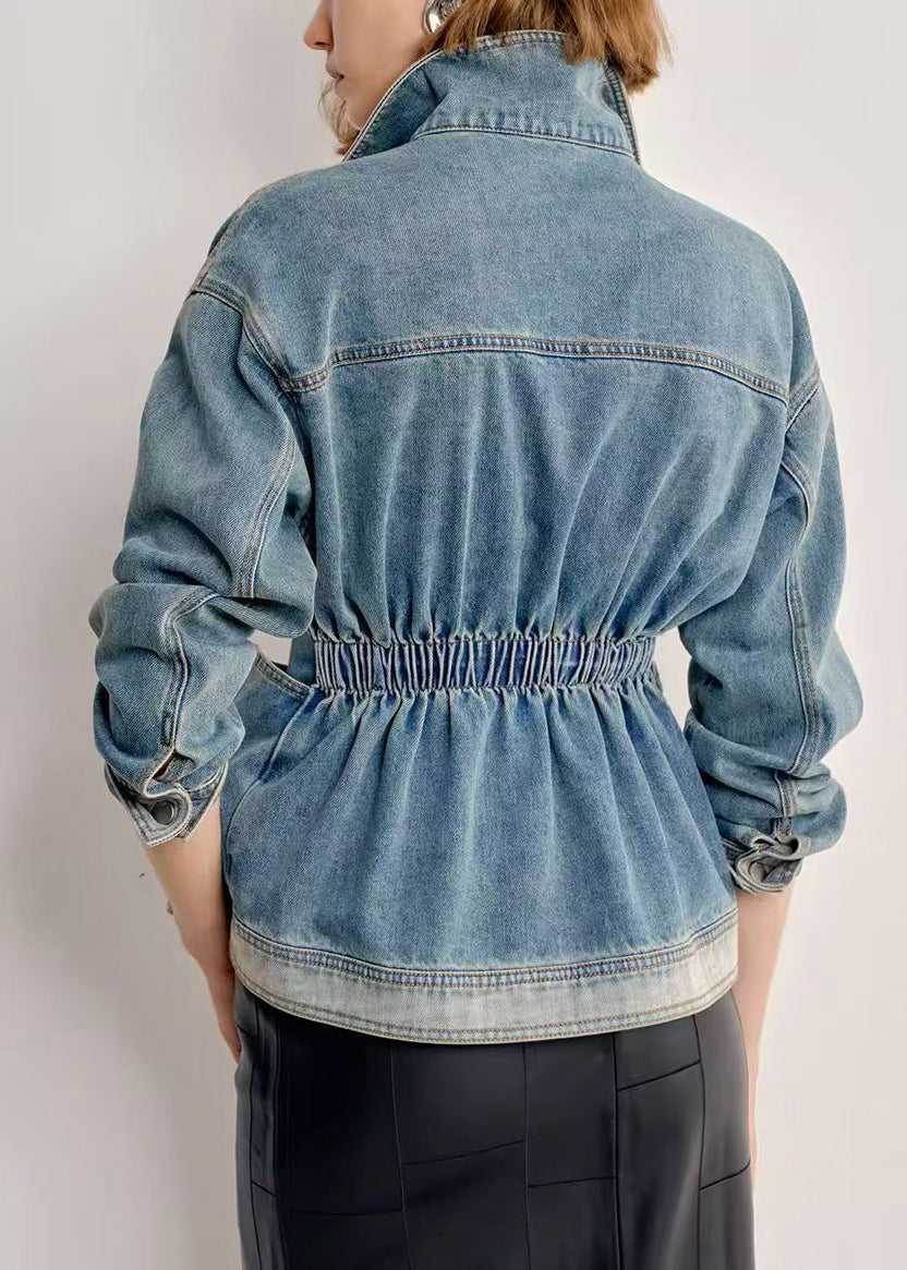 Abrigos vaqueros de primavera con cuello Peter Pan y bolsillos en degradado italiano.