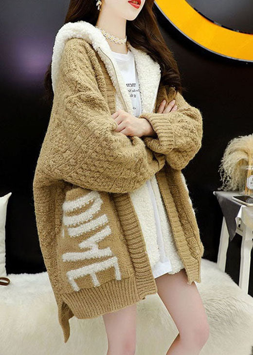 Italienischer Khaki-Winterstrickmantel mit Kapuze und Reißverschluss