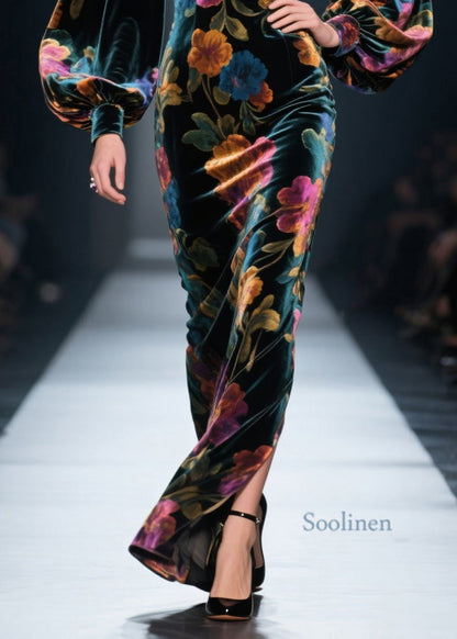 Vestidos largos de terciopelo con abertura lateral y estampado italiano y mangas farol