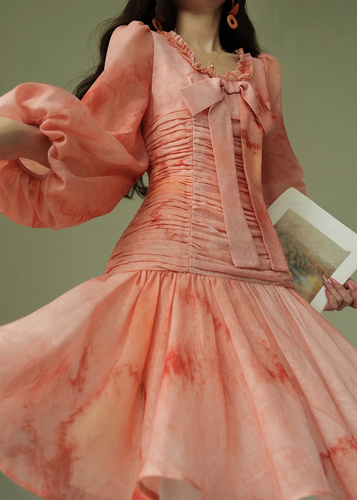 Italienisches Batik-Baumwollkleid mit Rüschen, Schleife und Puffärmeln