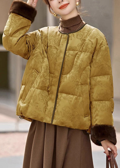 Gelber Jacquard-Daunenmantel mit Knöpfen, Taschen und Kordelzug