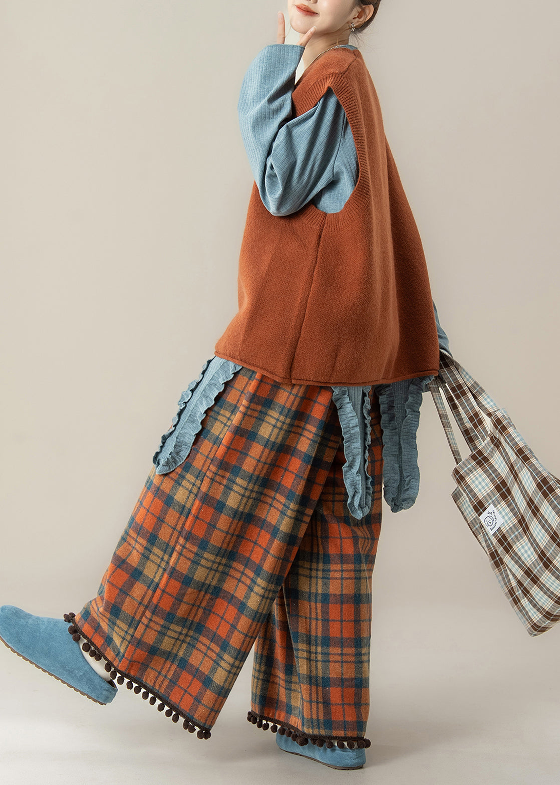 Conjunto de camiseta y pantalón de punto con cuello redondo de estilo japonés naranja y dibujos animados para primavera