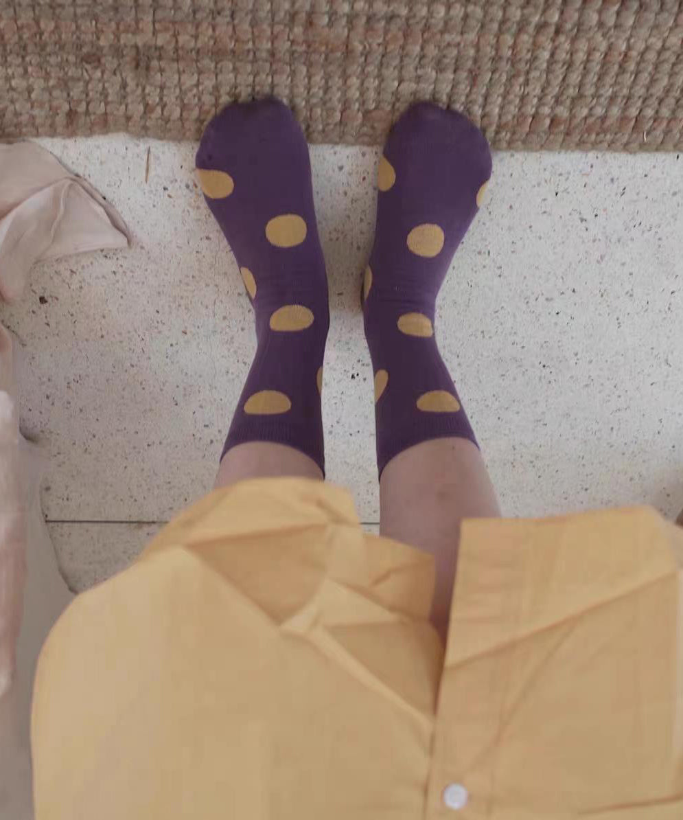 Calcetines deportivos versátiles de jacquard con lunares dulces de estilo japonés