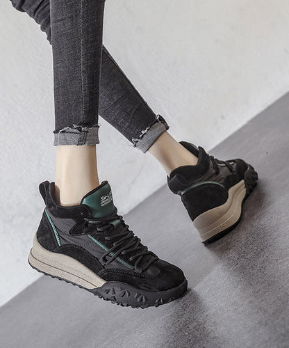 Zapatos planos con plataforma de ante color caqui 2025 con cordones y forro de lana afelpada