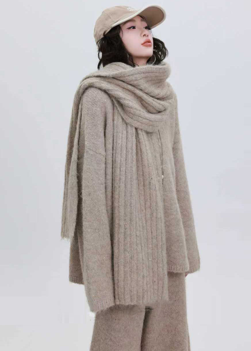 Khakifarbenes, warmes, kuscheliges zweiteiliges Strickset mit Pailletten für den Winter