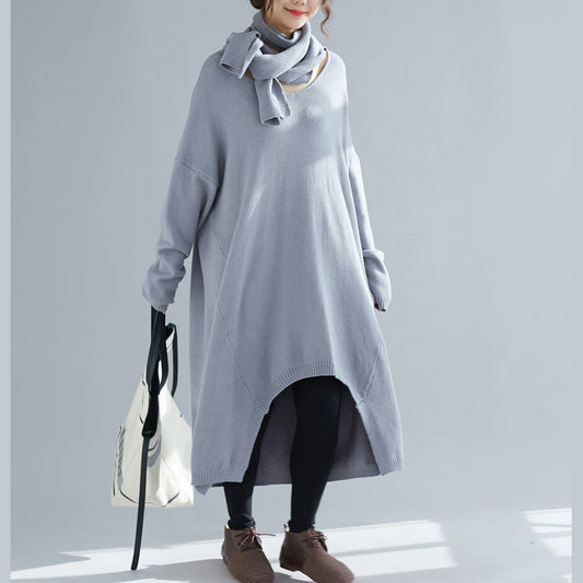 Gestrickter asymmetrischer Pullover mit Rundhalsausschnitt, Upcycle-Grau, flauschiges Strickoberteil