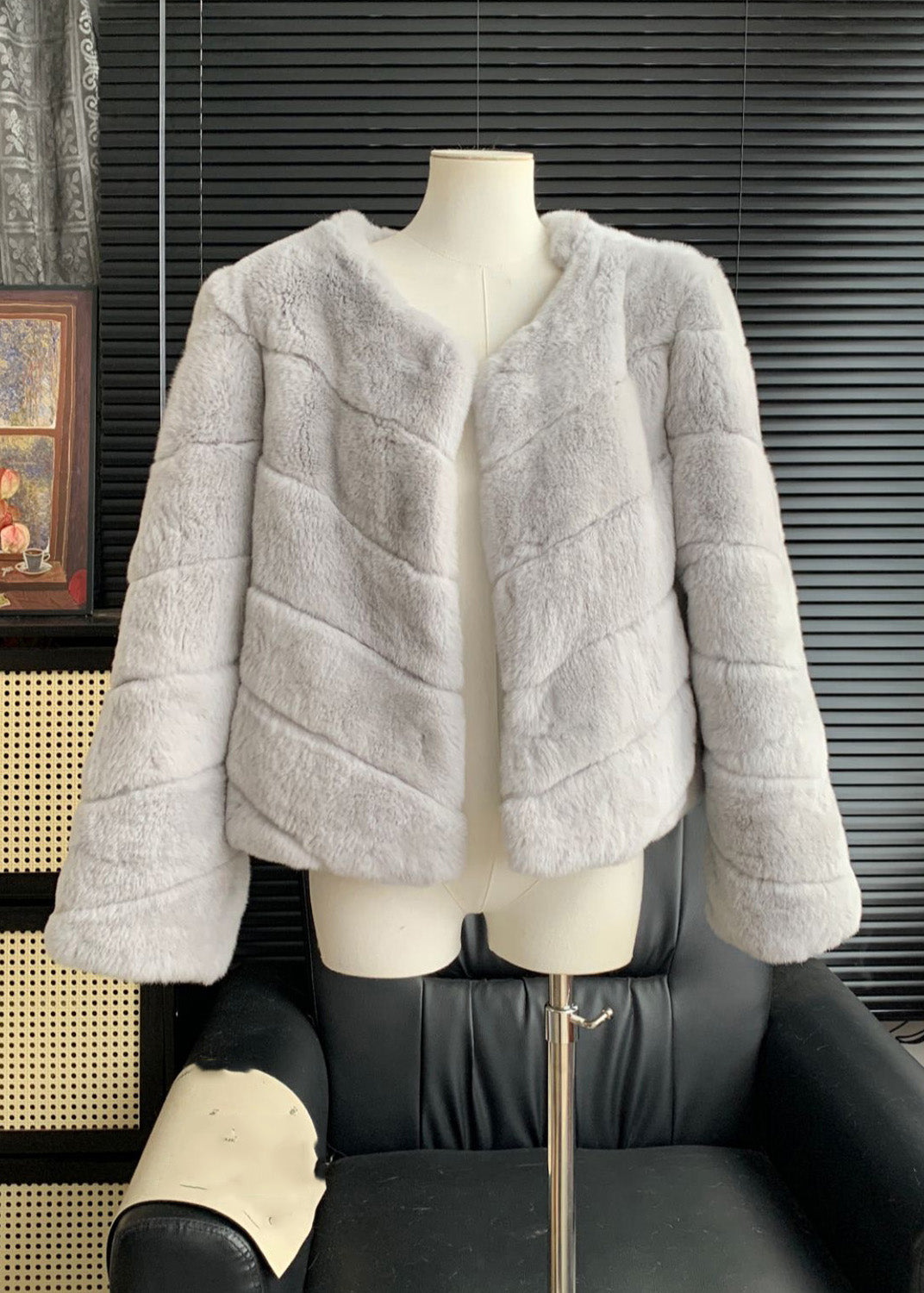 Abrigos de piel y cuero de conejo azul claro para invierno