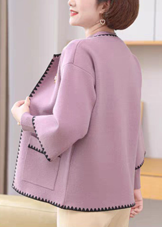 Hellviolettes, zweiteiliges Set aus Rundhals- und Rundhals-Strickjacke und -Pullover mit Taschen – ideal für den Frühling