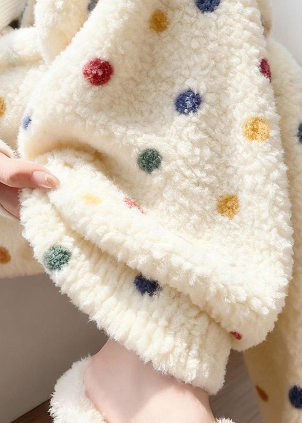 Pantalones holgados de invierno con cintura elástica y lunares de colores beige