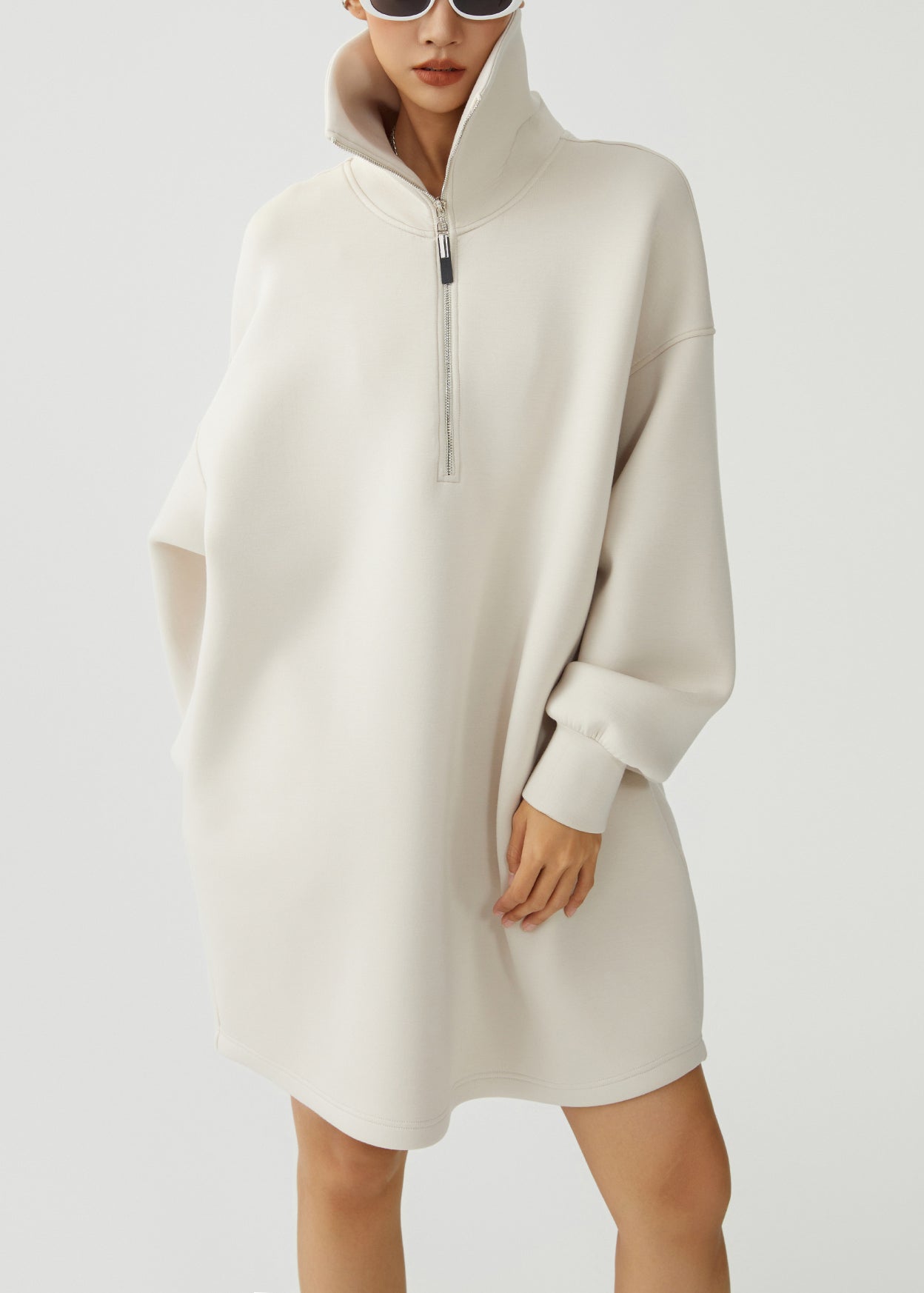 Vestido holgado de forro polar beige con cuello Peter Pan y cremallera para invierno