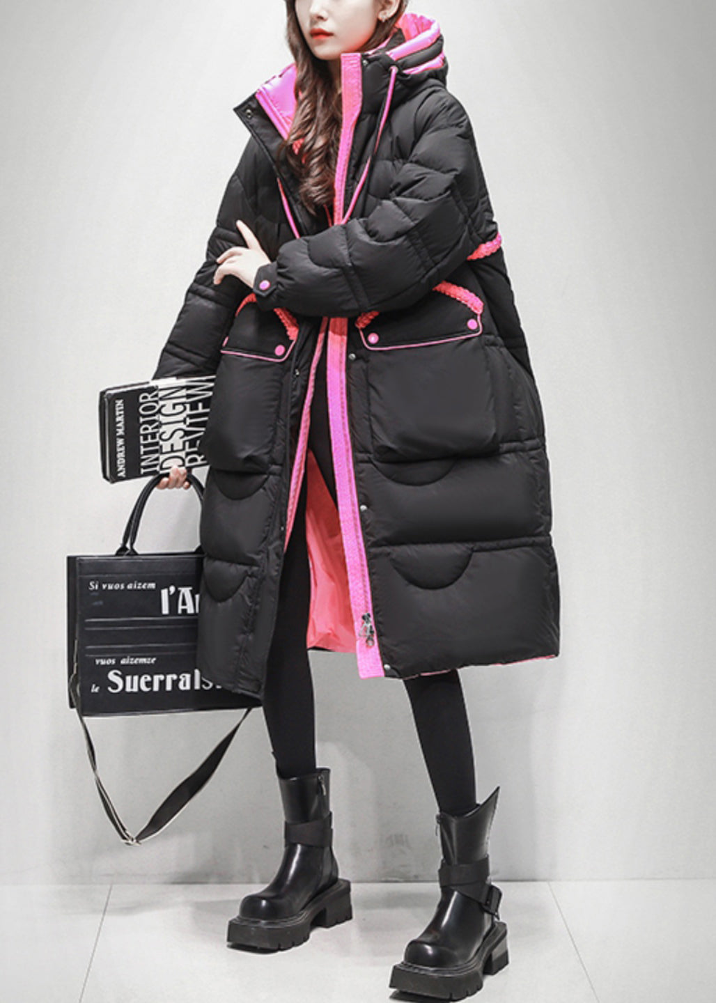 Abrigo acolchado de plumón de pato con parches y bolsillos negros holgados con cordones para invierno