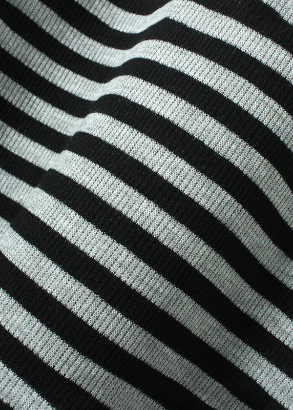 Mono holgado negro sin mangas de algodón con cuello redondo y rayas de patchwork