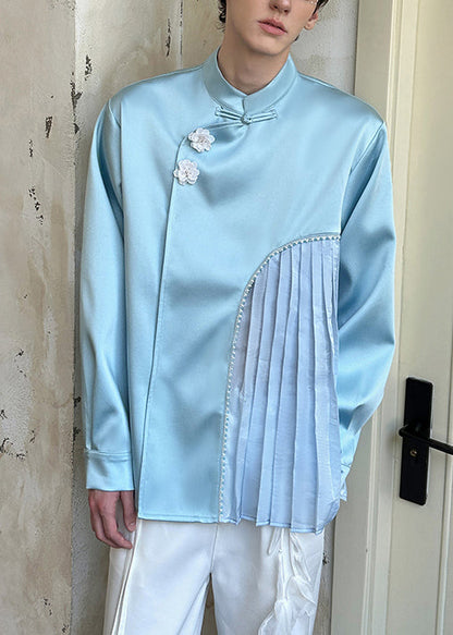 Lässiges blaues Herrenhemd aus Baumwolle mit chinesischen Knöpfen und Knitter-Patchwork-Muster für den Frühling