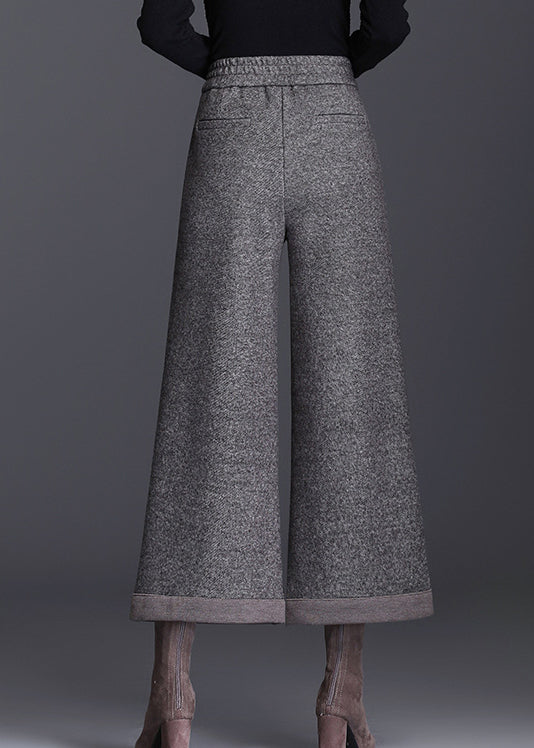 Lockere schokoladenbraune Winterhose aus Wolle mit hohen Taillentaschen