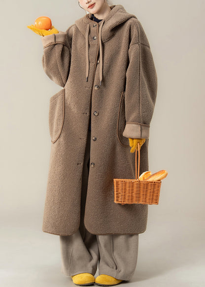 Abrigos largos de peluche con bolsillos y botones y capucha color café holgados para invierno