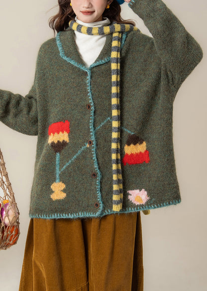 Lockerer grüner Strickmantel mit Peter-Pan-Kragen und Knöpfen für den Frühling