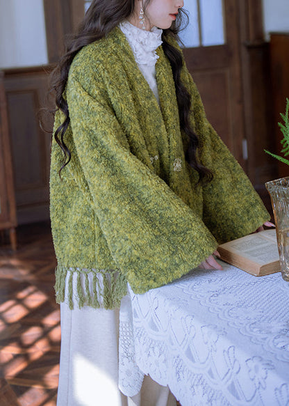 Abrigos de felpa cálidos de invierno con botones y borlas y cuello en V verde holgados