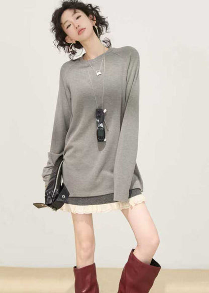 Camisa holgada de algodón gris con cuello redondo y efecto tie-dye para primavera