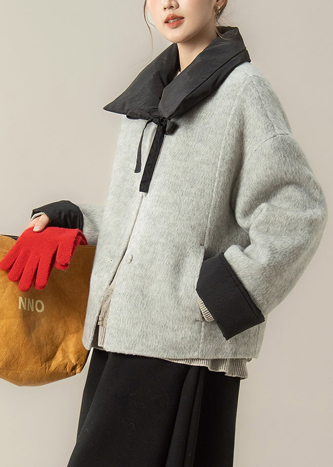 Abrigo holgado de lana gris con cuello Peter Pan y patchwork para invierno